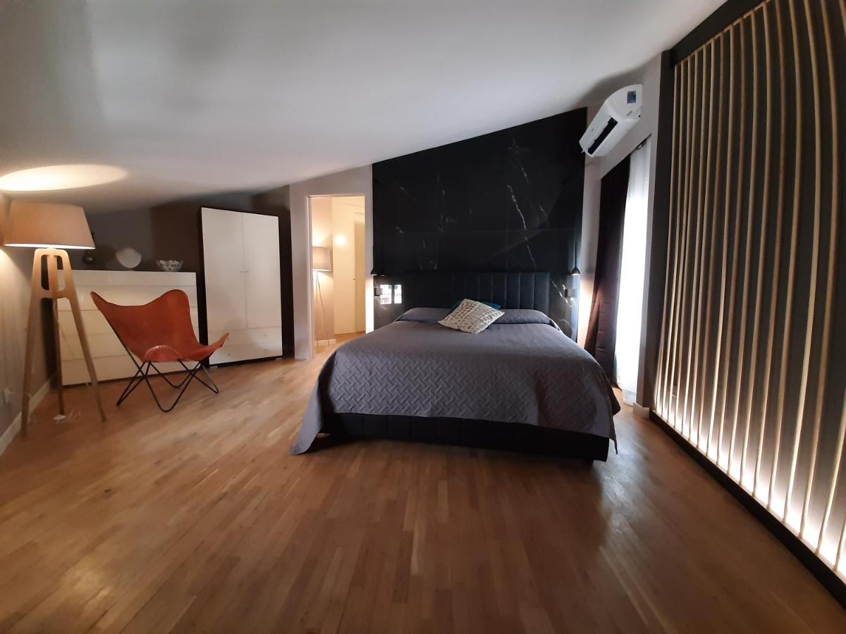 Moaa - Modern Art Apartment Desenzano del Garda Exterior photo